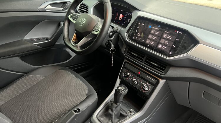 T-Cross 200 1.0 TSI Automático 2022 Preto Flex Completo