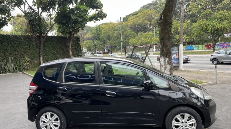 Fit LX 1.4 Automático 2013/2014 Preto Flex Completo