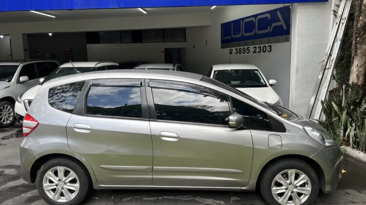 Fit LX 1.4 Automático 2014 Cinza Flex Completo