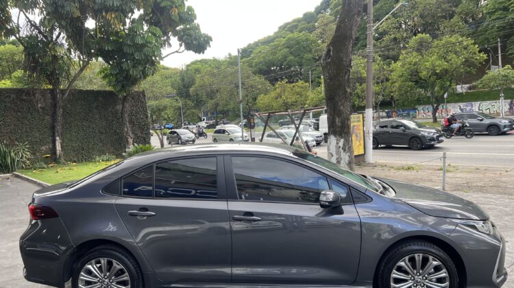 Corolla XEI 2.0 Automático 2022/2023 Cinza Flex Completo