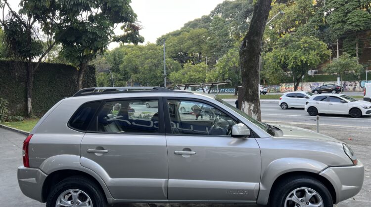 Tucson GLS 2.0 Automática 2012/2013 Prata Flex Completa