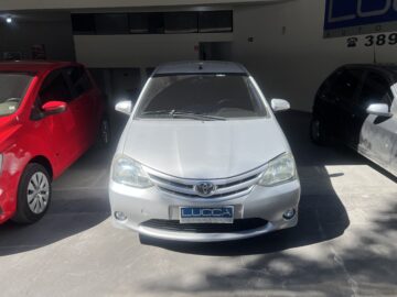 Etios 1.3 X 2014/2014 Prata Flex Completo