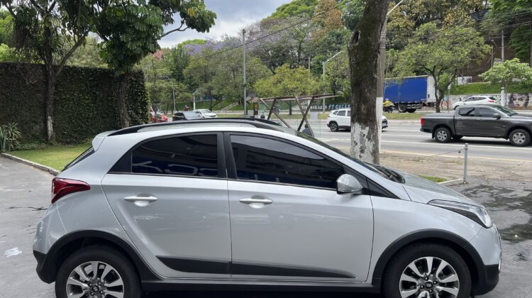 HB20X Style 1.6 Automático 2017 Prata Flex Completo