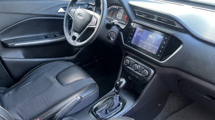 Tiggo2 ACT 1.5 Automático 2019/2019 Branco flex com teto solar