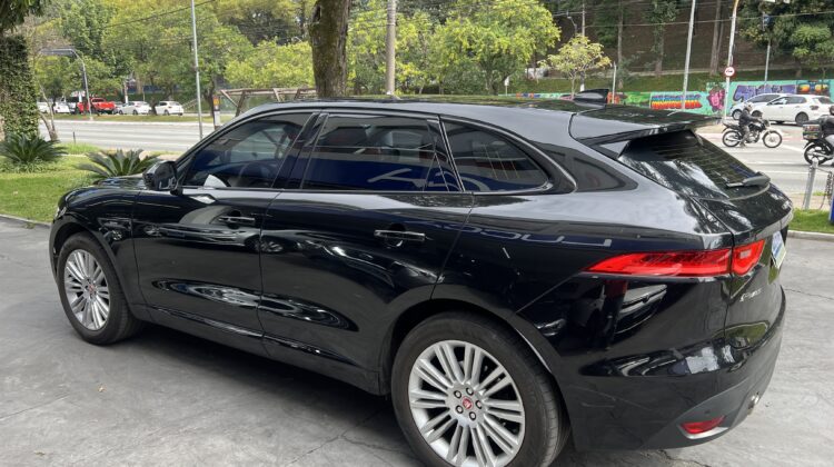 Jaguar F-Pace R-Sport3.0 V6 340CV AWD Automático 2017/2017 Preto – Blindado Nível III-A