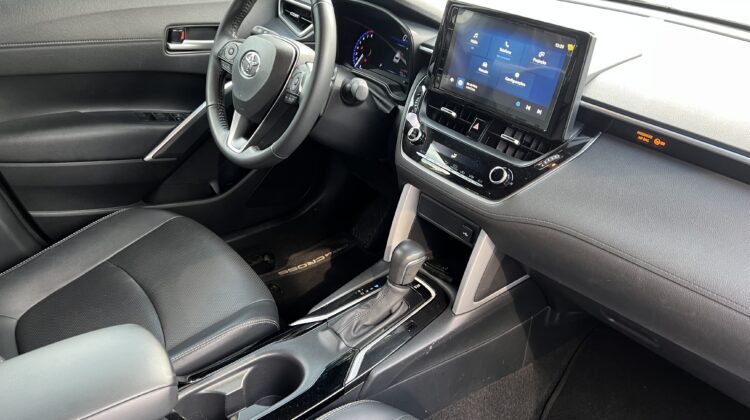 Corolla Cross XRE 2.0 Automático CVT 2023 Prata Flex Completo