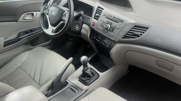 Civic LXS 1.8 2014 Branco Flex Completo