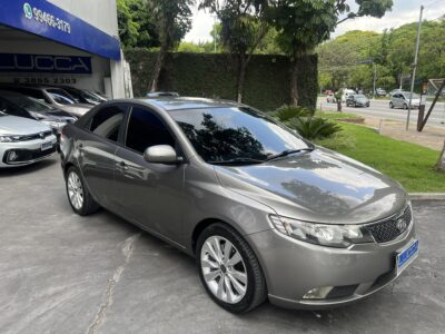 Cerato EX 1.6 2011/2012 Cinza Completo