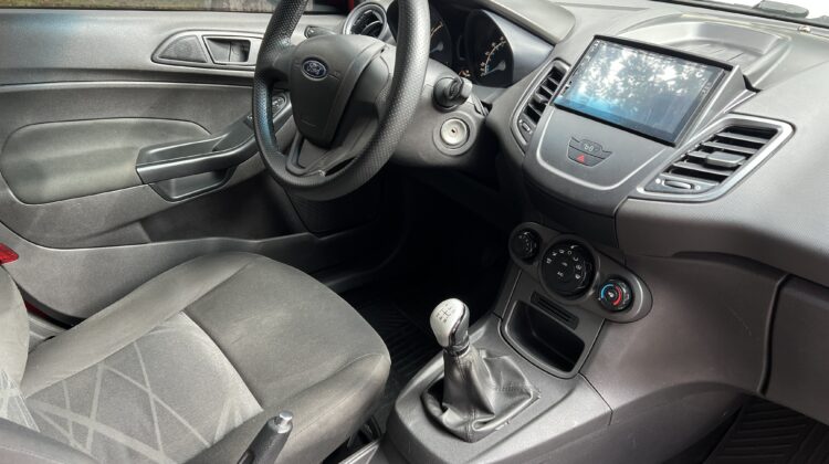New Fiesta 1.5 S 2013/2014 Vermelho Flex Completo