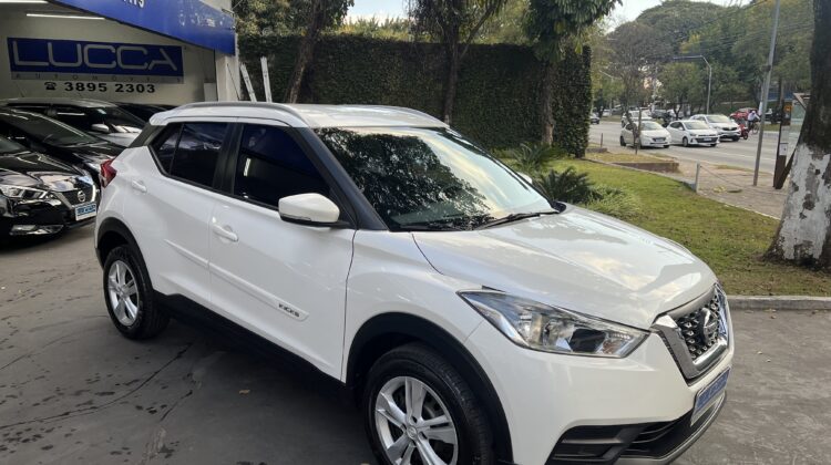Kicks Active 1.6 Automático CVT 2020/2021 Branco Flex Completo