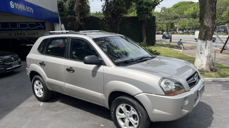 Tucson 2.0 GL Automático 2010 Prata