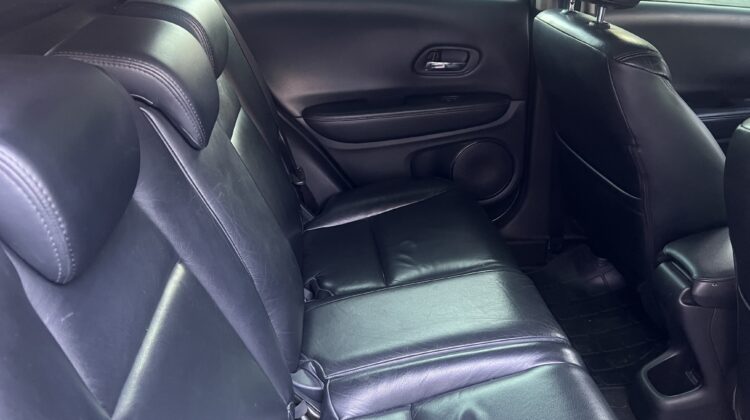HR-V LX 1.8 Automático CVT 2017 Cinza Flex Completo