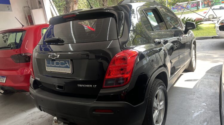 Tracker LT 1.8 Automática 2016/2016 Preto Flex Completo