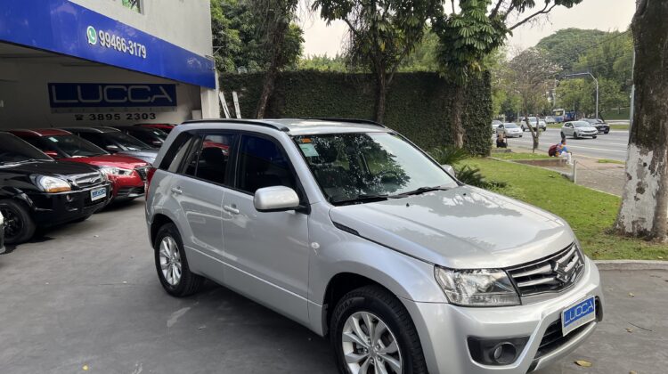 Grand Vitara 2.0 Automático 4×2 2015 Prata Completo