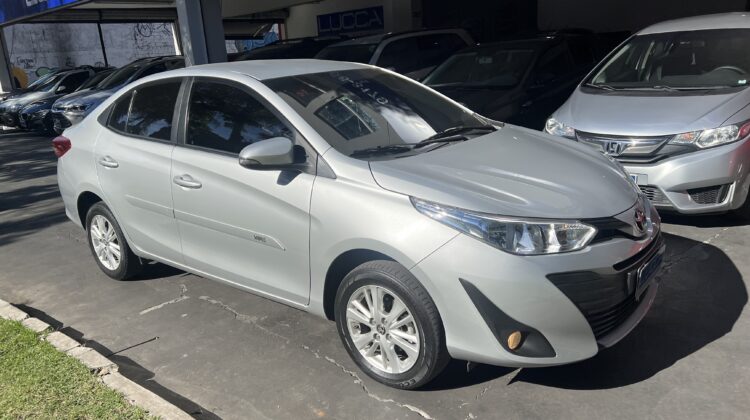 Yaris Sedan XL 1.5 Automático 2019 Prata Flex Completo