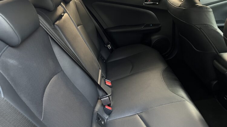 Prius 1.8 Híbrido Automático 2018 Prata