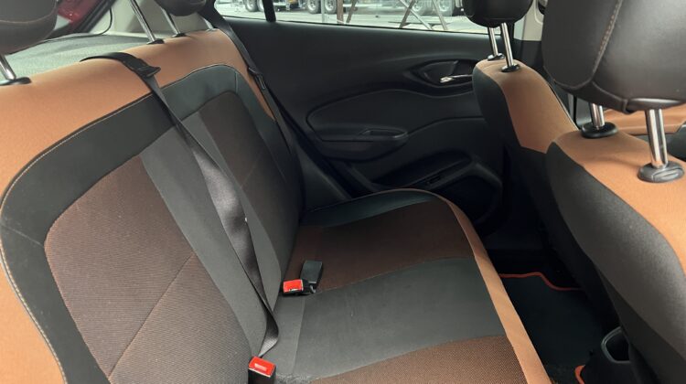 Onix Active 1.4 Automático 2018 Vermelho Flex Completo