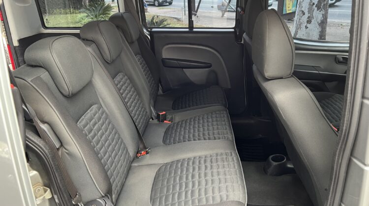 Doblo Adventure 1.8 2014 Cinza Flex Completa 6 lugares