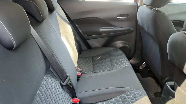 Kicks Sense 1.6 Automático CVT 2022 Vermelho Flex Completo