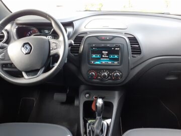 Captur Life 1.6 Automático CVT 2018/2019 Prata Flex Completo