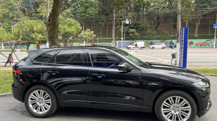 Jaguar F-Pace R-Sport3.0 V6 340CV AWD Automático 2017/2017 Preto – Blindado Nível III-A