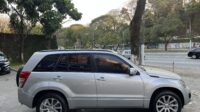 Grand Vitara 2.0 Automática 2WD 2014 Prata com teto solar