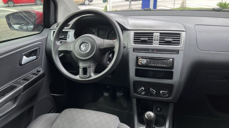 Fox 1.0 Trendline 2014/2015 Vermelho Flex Completo