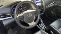 Yaris XLS 1.5 Automático CVT 2019/2020 Branco Perolizado Flex com Teto Solar