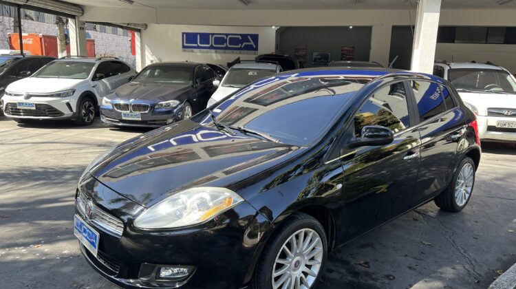 Bravo 1.8 Absolute 2011/2012 Preto Flex Completo