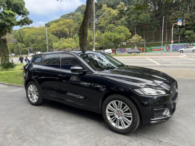 Jaguar F-Pace R-Sport3.0 V6 340CV AWD Automático 2017/2017 Preto – Blindado Nível III-A