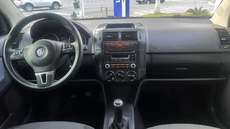 Polo Sedan 1.6 2013 Preto Flex Completo