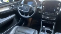 Volvo XC40 T5 2.0 Momentum Aut. 2020 cinza gasolina blindado