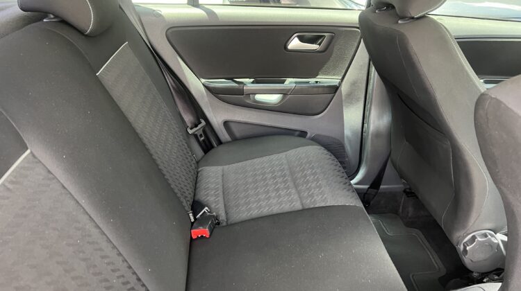 Spacefox 1.6 Comfortline 2018 Preta Flex Completa