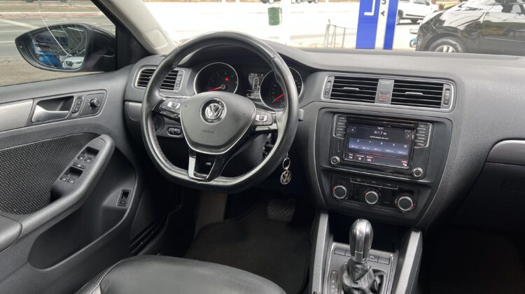 Jetta Comfortline 1.4 TSI Automático 2017 Preto Flex Completo