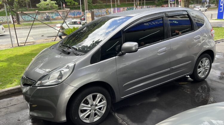 Fit LX 1.4 Automático 2014 Cinza Flex Completo