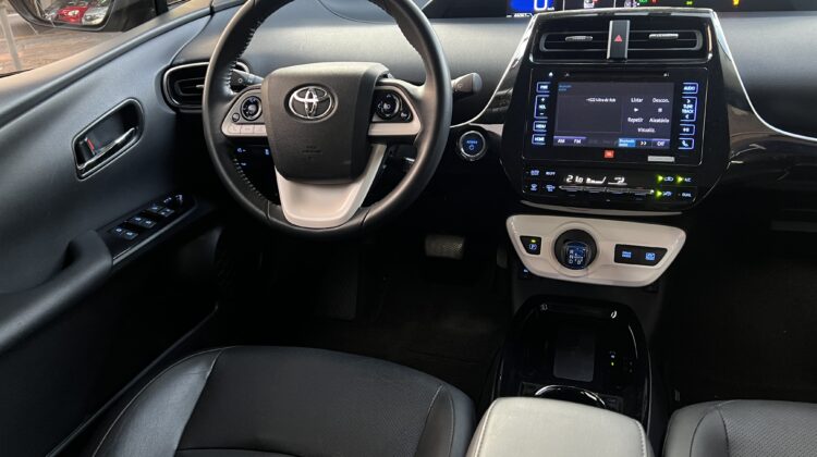Prius 1.8 Híbrido Automático 2018 Prata