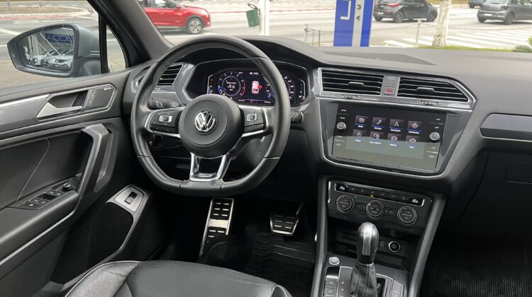 Tiguan R-Line 2.0 350 TSI 4motion Aut. 2021 Prata com teto solar