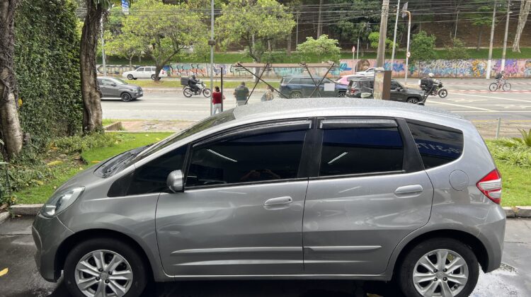 Fit LX 1.4 Automático 2014 Cinza Flex Completo