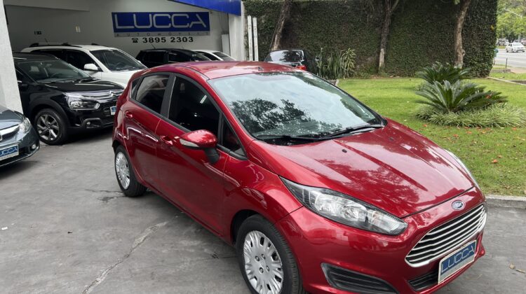 New Fiesta 1.6 SE 2017/2017 Vermelho Flex Completo