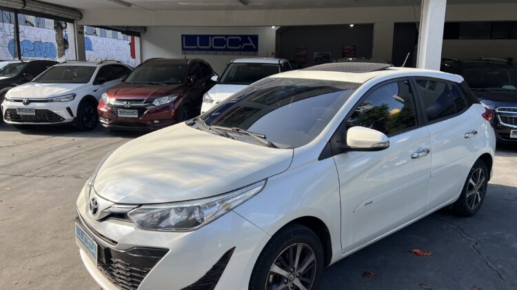 Yaris XLS 1.5 Automático CVT 2019/2020 Branco Perolizado Flex com Teto Solar
