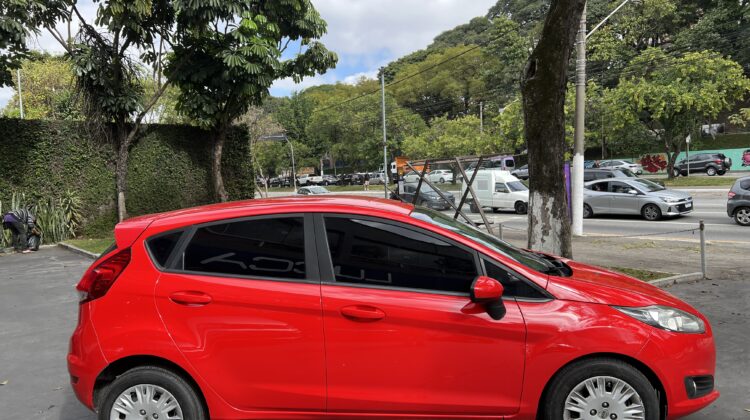 New Fiesta 1.5 S 2013/2014 Vermelho Flex Completo