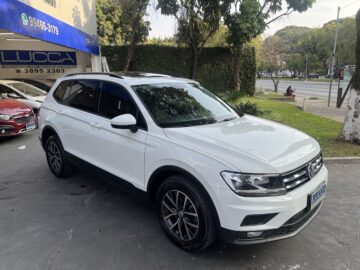 Tiguan Allspace 1.4 250 TSI Automática 2019 Branca flex com teto solar