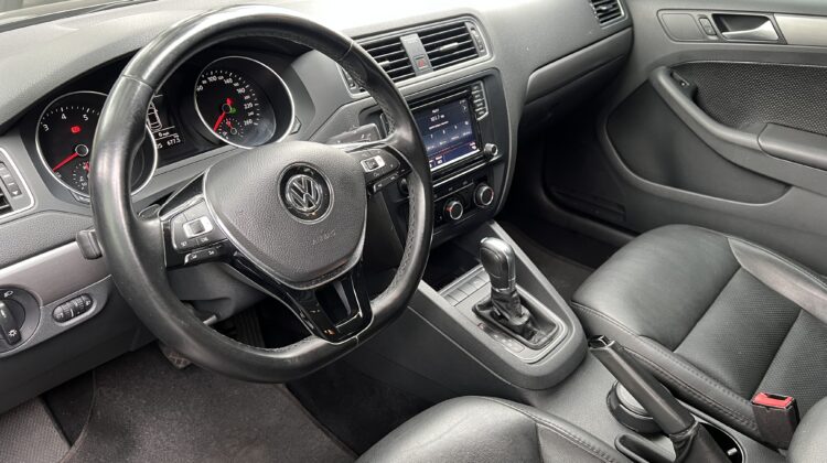 Jetta Comfortline 1.4 TSI Automático 2017 Preto Flex Completo