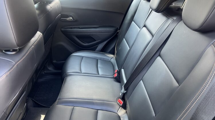 Tracker Premier 1.4 Turbo Automático 2018 Prata Flex com teto solar – Top de linha