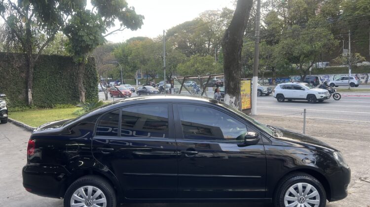 Polo Sedan 1.6 2013 Preto Flex Completo