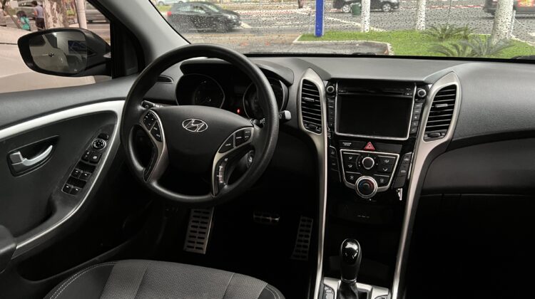 I30 1.8 Automático 2013/2014 Preto Completo