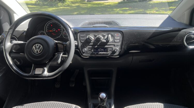 Cross Up! 1.0 TSI 2016/2016 Cinza Flex Completo