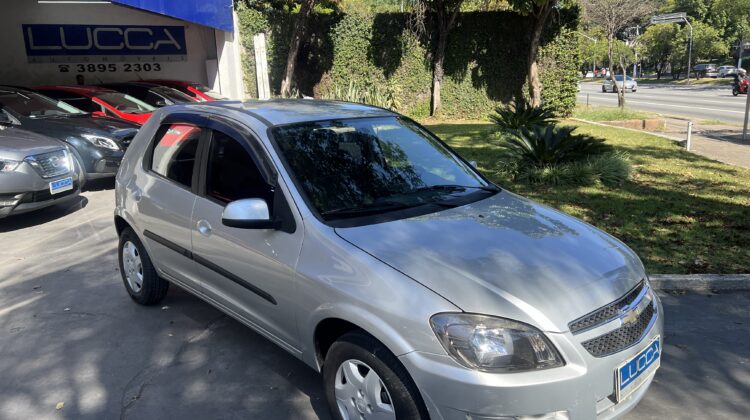 Celta 1.0 LT 2013/2014 Prata Flex Completo
