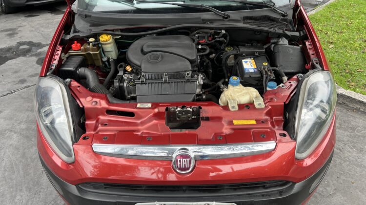 Punto 1.4 Attractive Itália 2015/2016 Vermelho Flex Completo