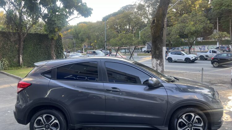 HR-V LX 1.8 Automático CVT 2017 Cinza Flex Completo